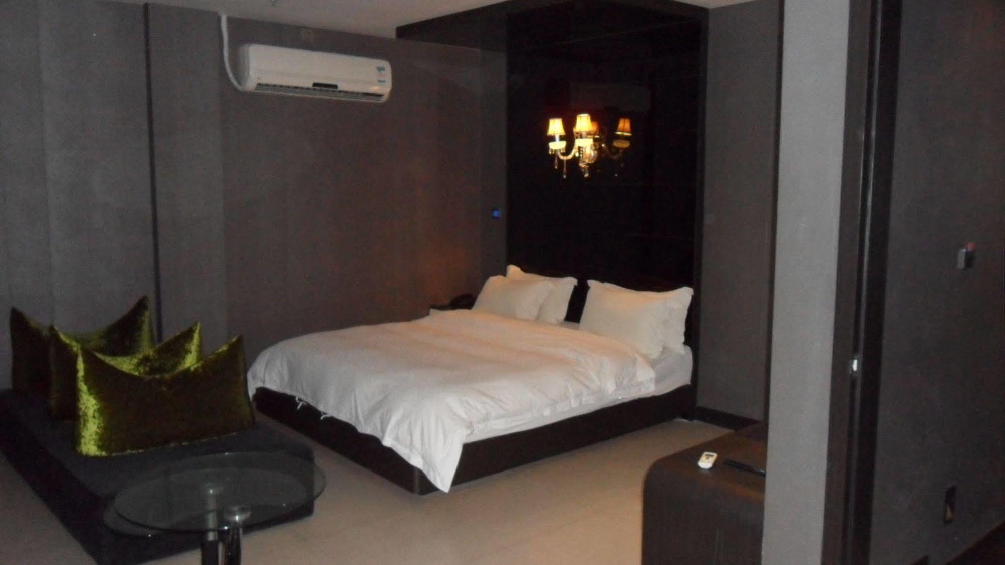 Qingdao Heng Bo Hotel Extérieur photo